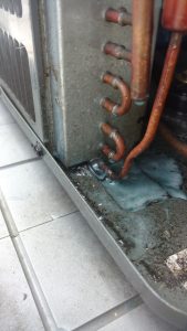 HVAC leak detection on condenser coil, by using soap bubbles