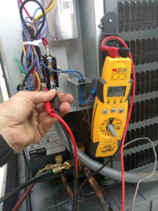 checking voltage on residentual hvac condensing unit contactor